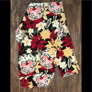 TC Lularoe Christmas leggings!